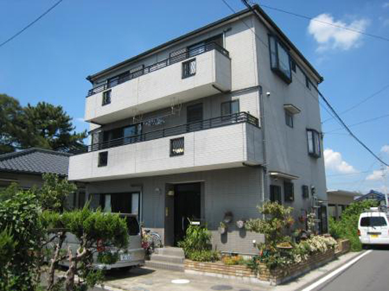 あま市　塗装　外壁　屋根　愛知県　外壁リフォーム　値段　相場　フッ素　ガイナ